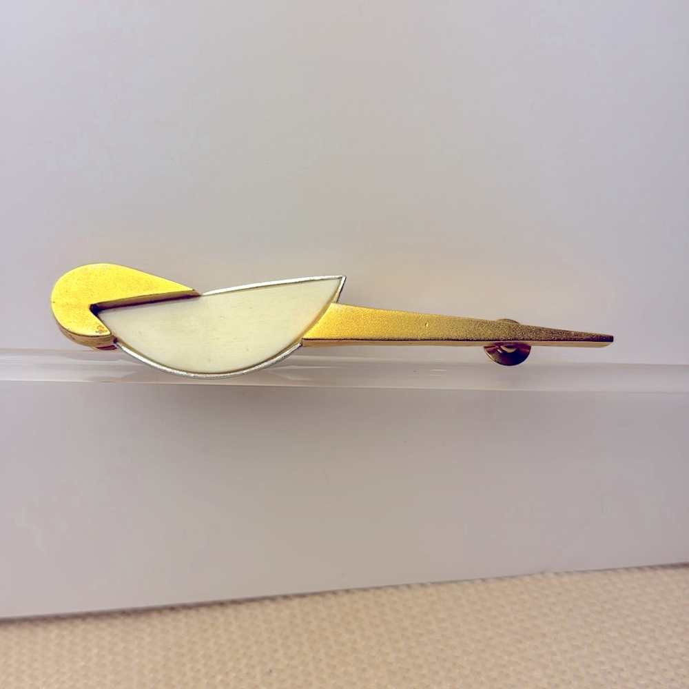 Vintage Gold &White Modern Era Tie Pin
